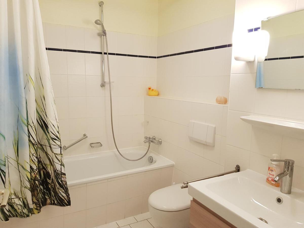 Ferienwohnung 5 Im Strandhaus Lobbe Exteriör bild